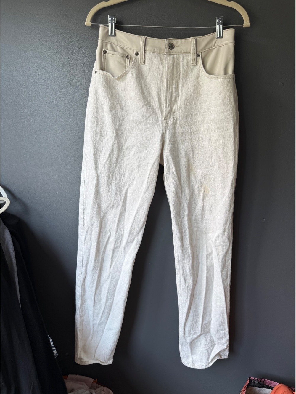 Abercrombie & Fitch 90’s Straight Ultra High Rise Cream Jeans Size 29